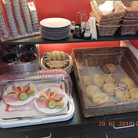 Bed & Breakfast Avia Bisamberg 4*