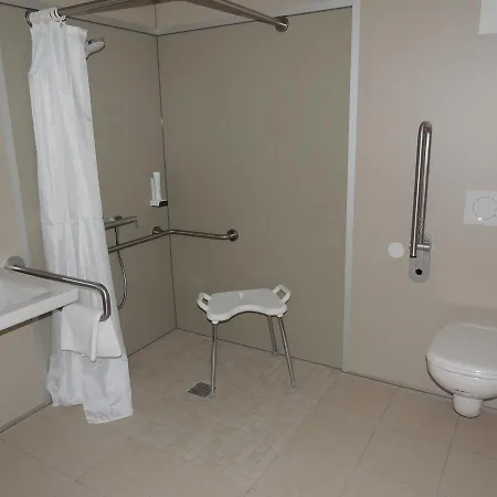 Avia Bisamberg 4* Korneuburg