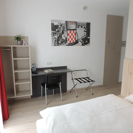 Bed & Breakfast Avia Bisamberg 4*