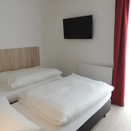 Bed & Breakfast Avia Bisamberg 4*