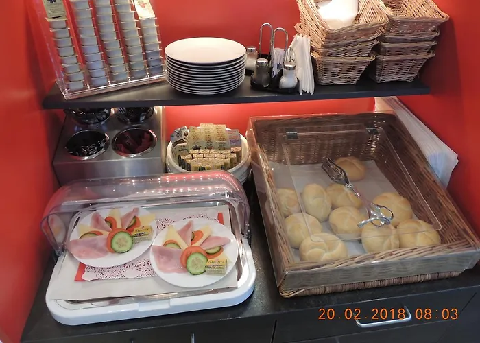 Bed & Breakfast Avia Bisamberg 4*