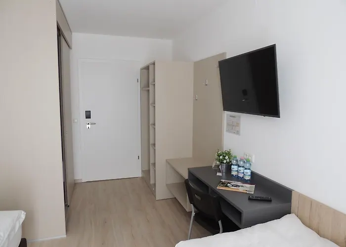 Avia Bisamberg 4* Korneubourg