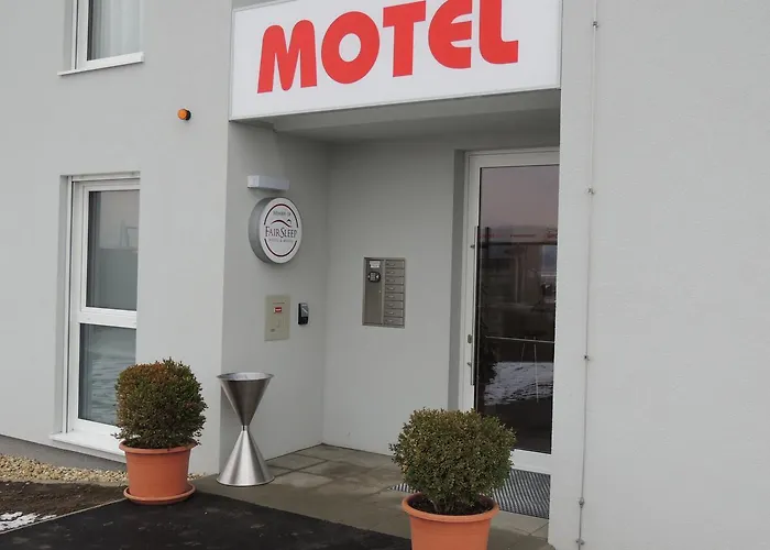 Bed & Breakfast Avia Bisamberg 4*