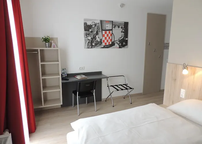 Bed & Breakfast Avia Bisamberg 4*